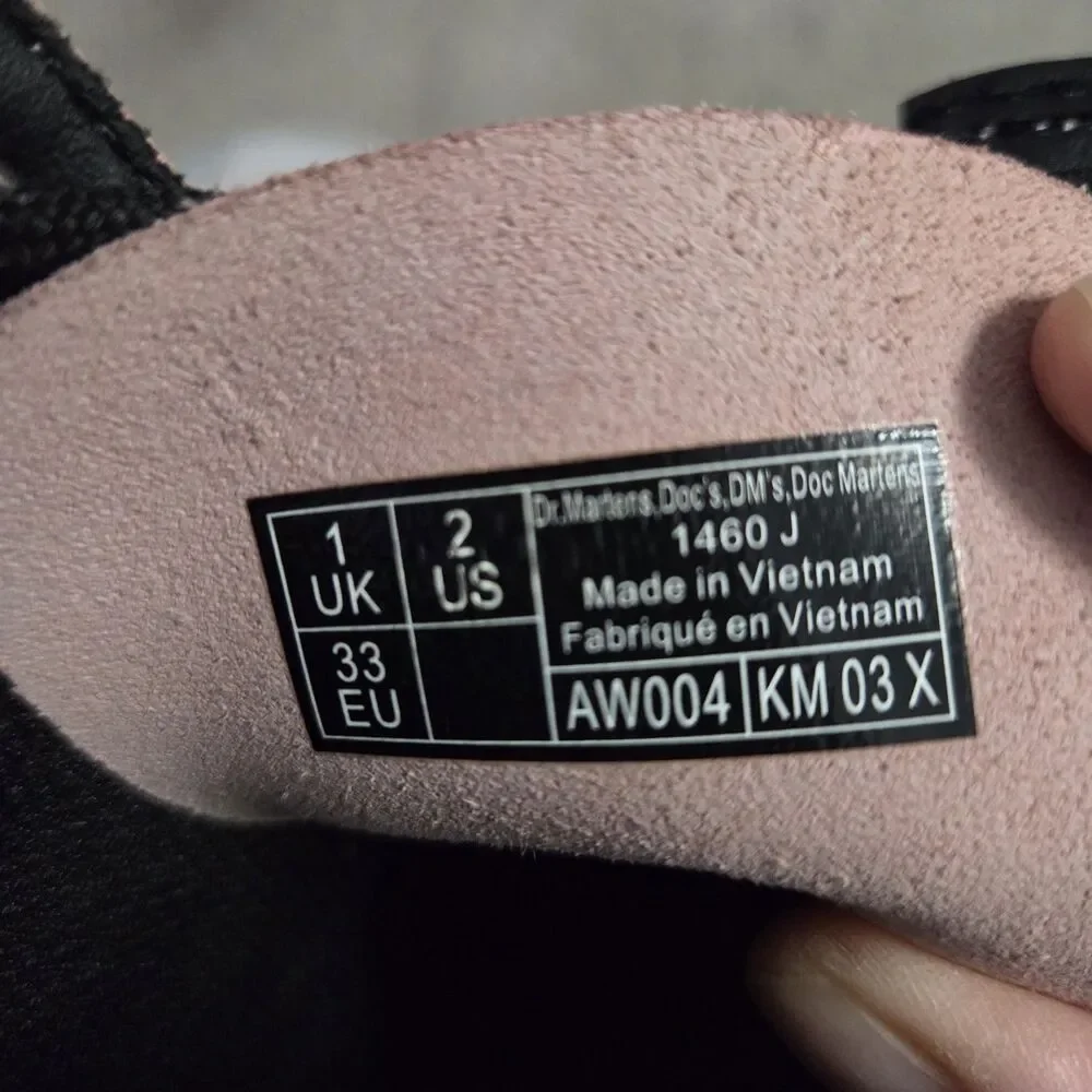 Dr. Doc Martens 1460J YOUTH Kids Pink Patent Leather Combat Ankle Boots Sz 2